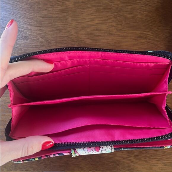 Vera Bradley Weekender Bundle with Wallet - Picture 13 of 14